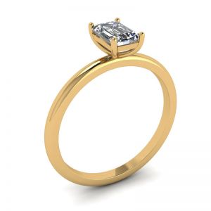 Emerald Cut Diamond Ring Yellow Gold - Photo 3