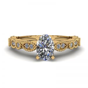 Oval Diamond Romantic Style Ring Yellow Gold